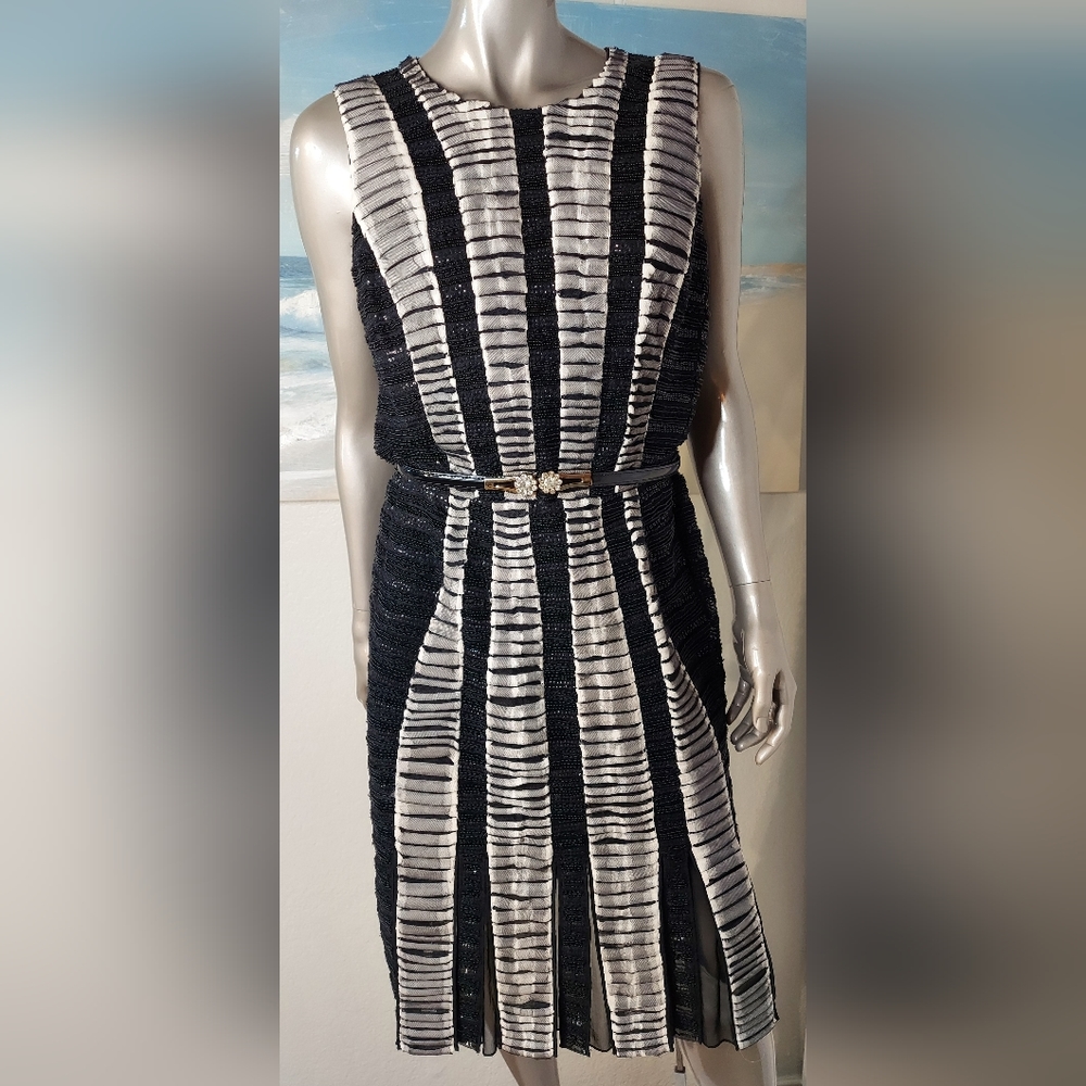□$4,800 OSCAR DE LA RENTA BLACK WHITE SILK BEAD ESTABL RUNWAY DRESS US 2, 10, 12 - Picture 9 of 12